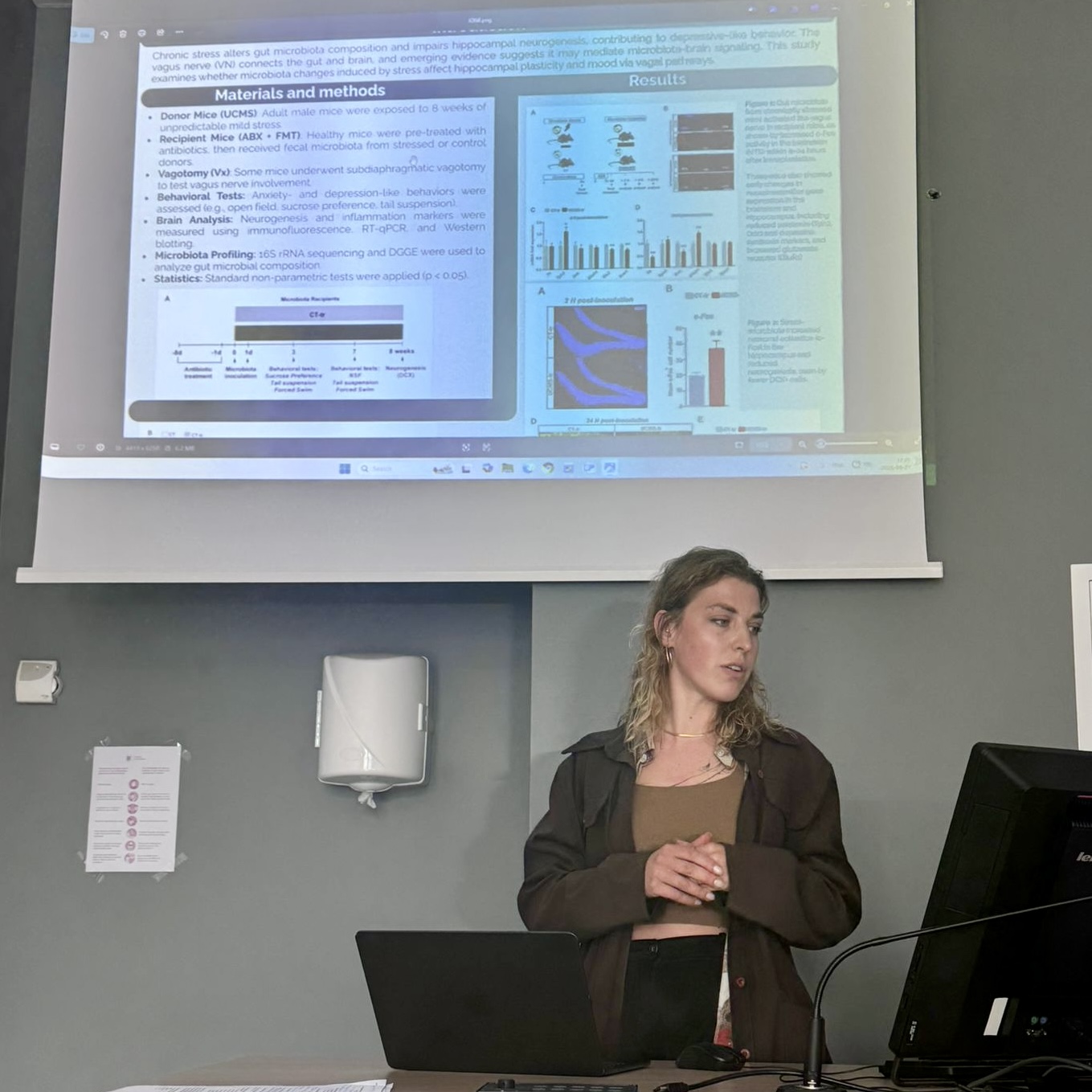 Scientific research presentation in a clinical setting